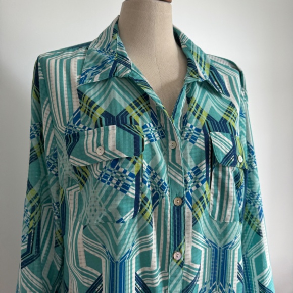 Coral Bay - Blue and White Long Sleeves Lined button Down Shirt - Picture 4 of 13